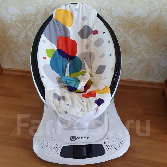 Продам кресло-качелю 4 moms Mama Roo - Качели, шезлонги, ходунки в Находке