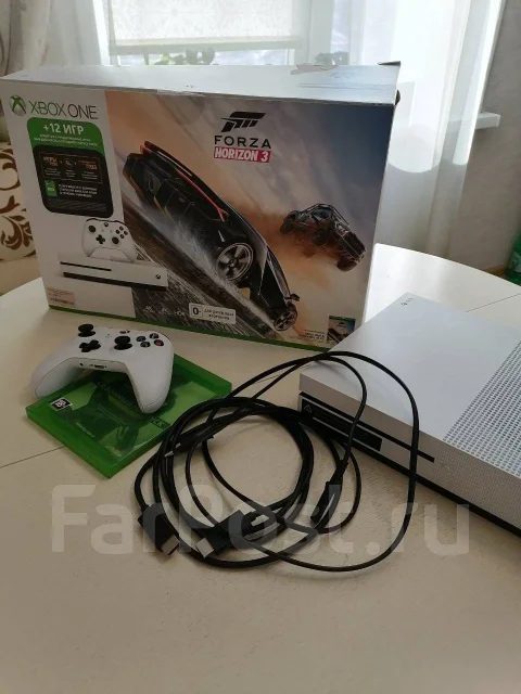 Microsoft Xbox One S ����