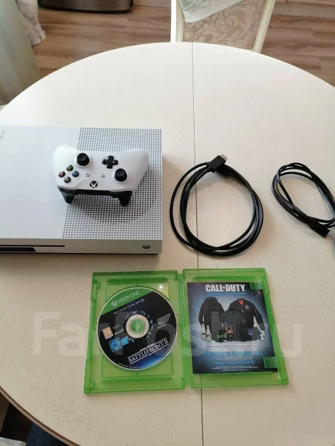 Microsoft Xbox One S ����
