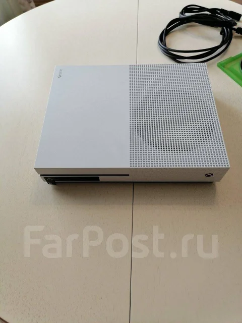 Microsoft Xbox One S ����