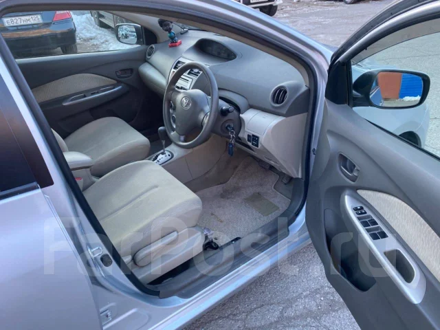 Toyota Belta. �������, ��������, 1.0 (71��.�.), ������, 121����. �� ����