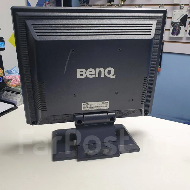 BenQ. 15" ����