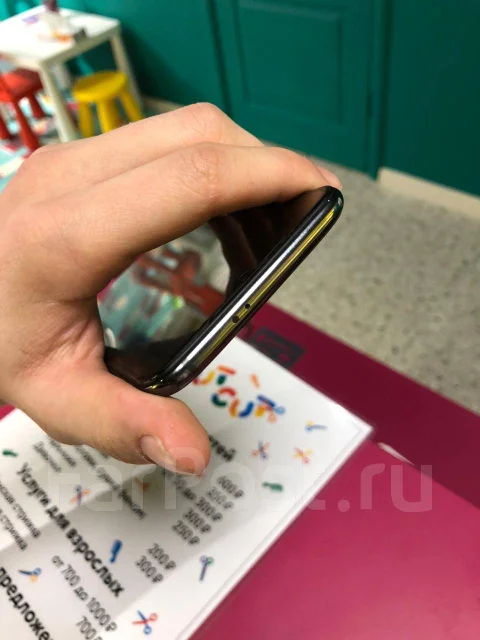 Xiaomi Mi9. �/�, ������, 3G, 4G LTE, Dual-SIM, NFC ����