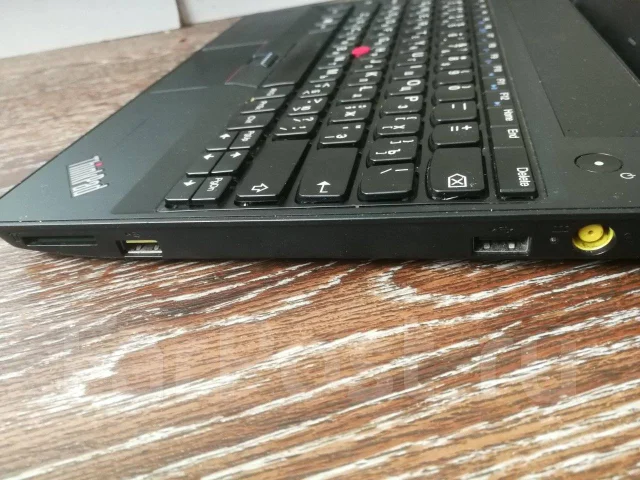 Lenovo IdeaPad S10-3. 11.6", 1,3����, ��� 3072 ��, ���� 320���, WiFi: 1, ����������� �� 3��. ����