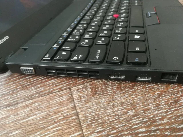 Lenovo IdeaPad S10-3. 11.6", 1,3����, ��� 3072 ��, ���� 320���, WiFi: 1, ����������� �� 3��. ����