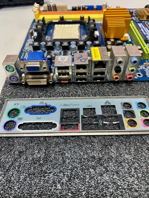 AMD 760G ����