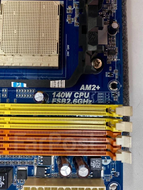 AMD 760G ����