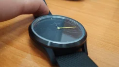 Garmin Vivomove HR ����