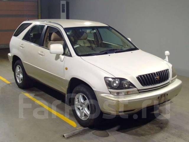 Toyota harrier 1997. Автомобиль харриер. Автомобиль харриер. Автомобиль харриер. Машина тойота harrier.