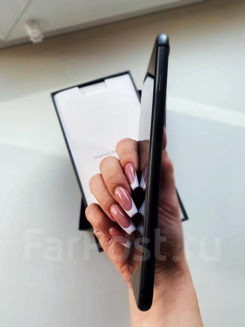 Apple iPhone 8 Plus. �/�, ������, 4G LTE, NFC ����