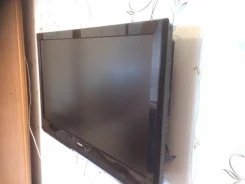 Hitachi. LCD (��) ����