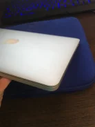 Apple MacBook. ��� 8 ��, ���� 128���, WiFi, Bluetooth, ����������� �� 6��. ����