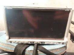 Clarion MAX685 ����