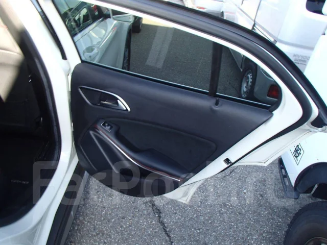 Mercedes-Benz GLA-Class. WDC1569422J055060 ����