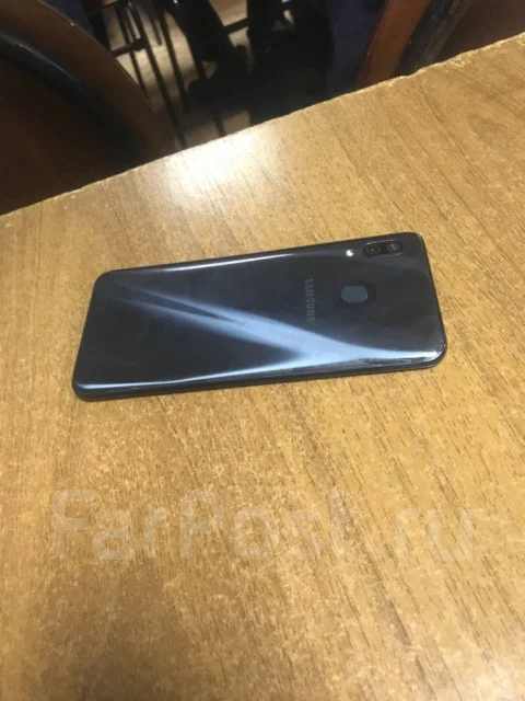 Samsung Galaxy A30. �/�, ������, 4G LTE, NFC ����