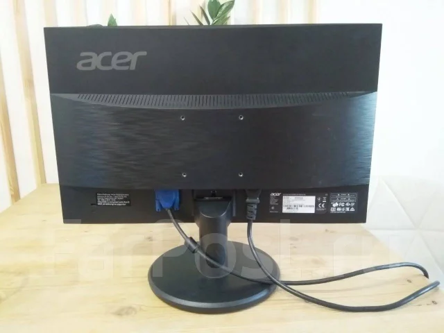 Acer. 18.5" ����