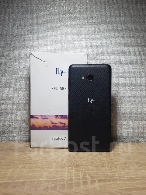 Fly FS458 Stratus 7. �/�, ������, 3G, Dual-SIM ����