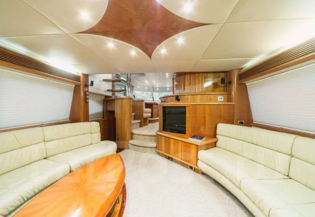 Sunseeker. 1999 ���, ����� 22,26��., ��������� ������������, 2 400��.�., ������ ����
