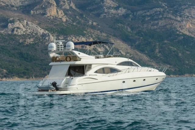 Sunseeker. 1999 ���, ����� 22,26��., ��������� ������������, 2 400��.�., ������ ����