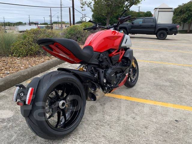 Ducati Diavel 1260 s 2021
