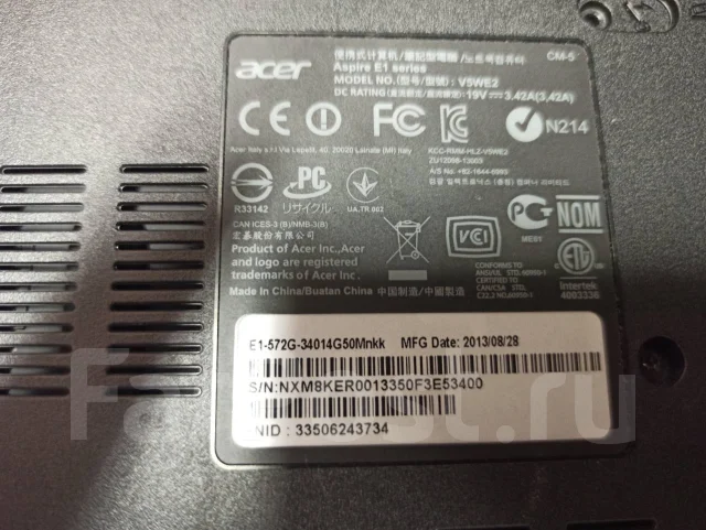Acer Aspire E1-572. 15.6", WiFi: 1, Bluetooth: 1 ����