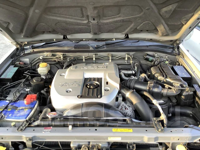 Nissan Terrano Regulus. JTR50, ZD30 ����