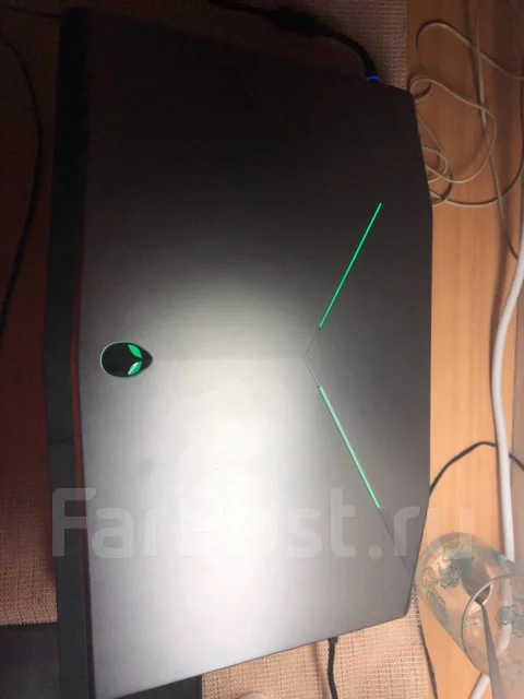 Dell Alienware. 17.3", 2,4����, ��� 16 ��, ���� 750���, WiFi: 1, Bluetooth: 1 ����