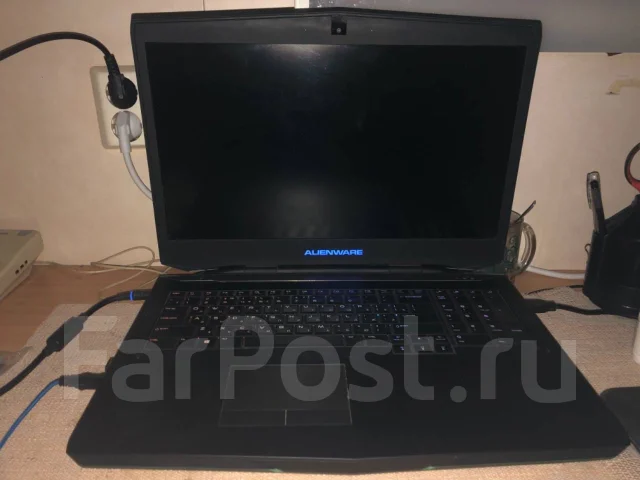 Dell Alienware. 17.3", 2,4����, ��� 16 ��, ���� 750���, WiFi: 1, Bluetooth: 1 ����