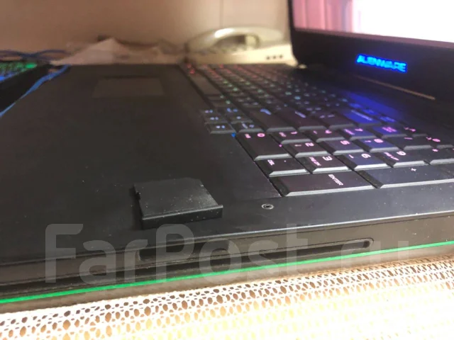 Dell Alienware. 17.3", 2,4����, ��� 16 ��, ���� 750���, WiFi: 1, Bluetooth: 1 ����