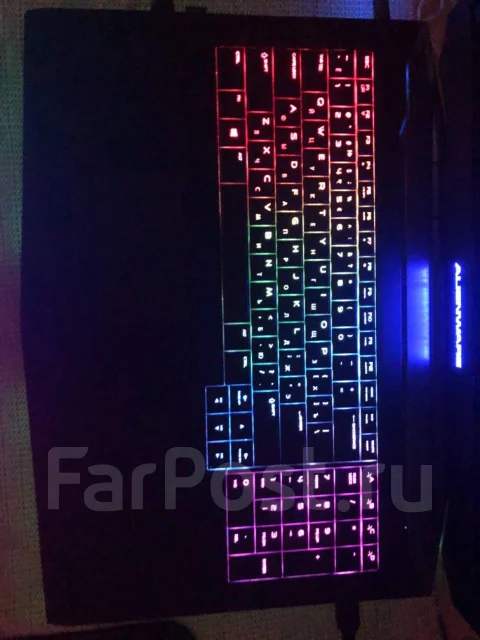 Dell Alienware. 17.3", 2,4����, ��� 16 ��, ���� 750���, WiFi: 1, Bluetooth: 1 ����