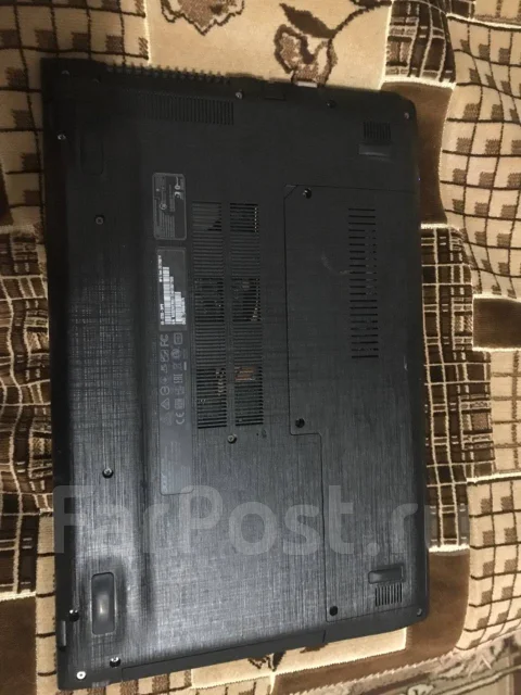 Acer Aspire E15-576G. 2,3����, ��� 512 ��, ���� 500���, WiFi: 1, Bluetooth: 1, ����������� �� 6��. ����