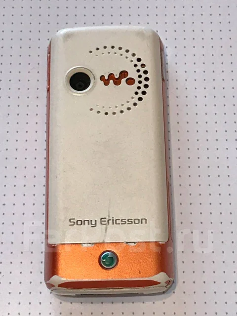 Sony Ericsson Walkman W200i. �/� ����
