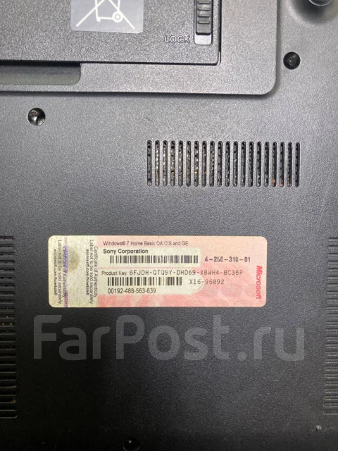 Sony VAIO PCG-71812V. 17.3", 2,3����, ��� 4 ��, ���� 300���, WiFi: 1, Bluetooth: 1 ����