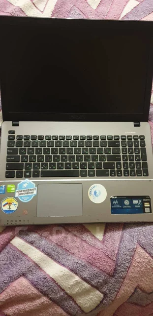 Asus X550L. 17", 2,6����, ��� 8 ��, ���� 1 024���, WiFi: 1, Bluetooth: 1 ����