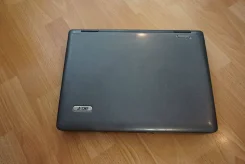 Acer Extensa. 15", 1,7����, ��� 3072 ��, ���� 120���, WiFi, Bluetooth, ����������� �� 2��. ����