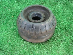 ����� ������������ Toyota Yaris P13 ����