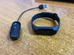 Xiaomi Mi Band 4 ����