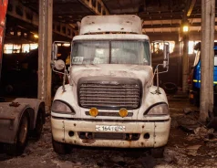 Freightliner Columbia ����