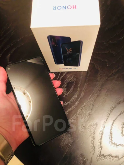 Honor 20. �/�, ������, 4G LTE, 5G, Dual-SIM, NFC ����