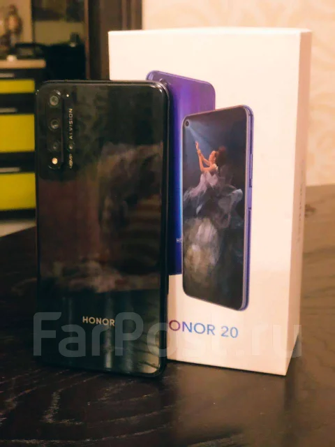 Honor 20. �/�, ������, 4G LTE, 5G, Dual-SIM, NFC ����