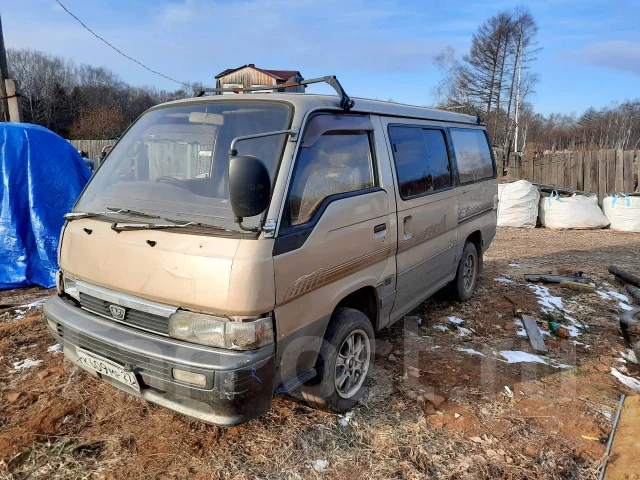Nissan Homy. TD27 ����