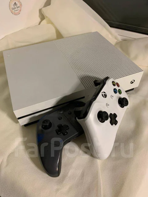 Microsoft Xbox One S ����