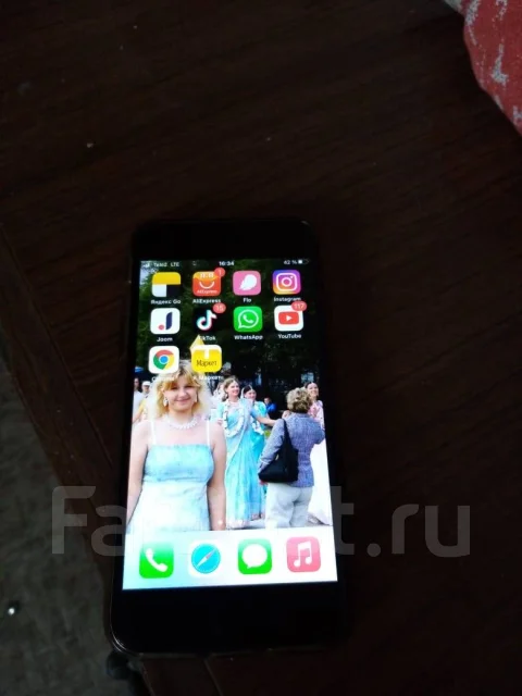 Apple iPhone 7. �/�, ������, 3G, 4G LTE, Dual-SIM, NFC ����