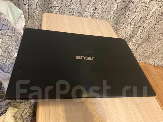 Asus X533M. 15.6", 1,8����, ��� 4 ��, ���� 500���, WiFi: 1, Bluetooth: 1, ����������� �� 2��. ����