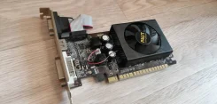 GeForce GT 520 ����