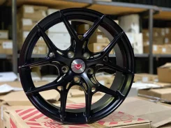 Vossen HF-5. 8.0x17", 5x114.3, ET35, �� 73,1���. ����