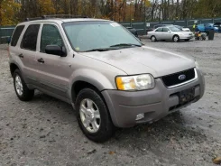 Ford Escape. AJ ����