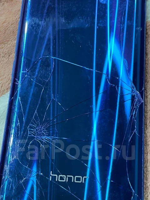 Honor 10. �/�, �����, 4G LTE, Dual-SIM, NFC ����