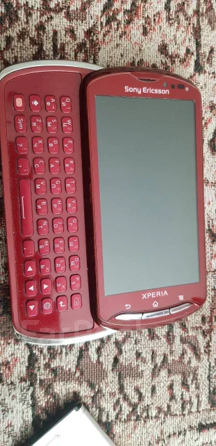 Sony Ericsson Xperia Pro. �/�, ������� ����