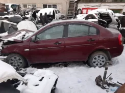 Hyundai Verna. MC, G4EE ����